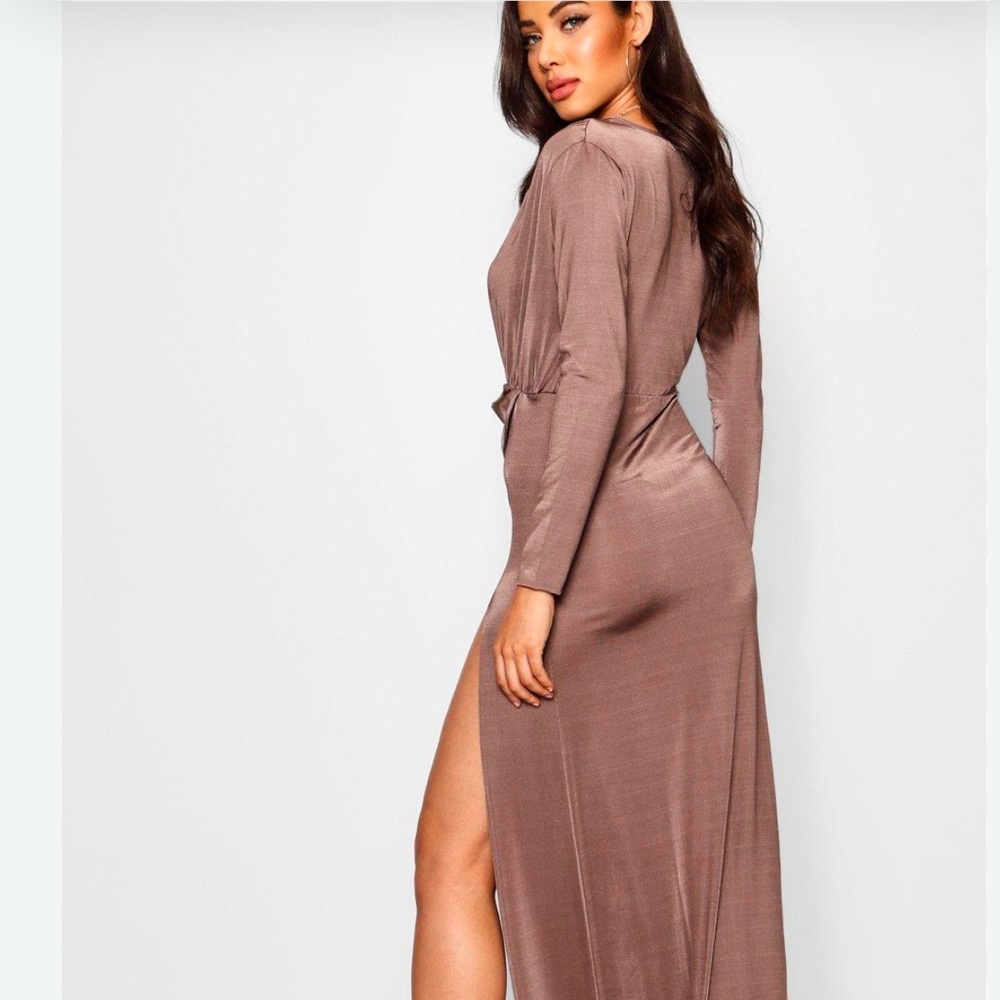 Nwt. Boohoo robe